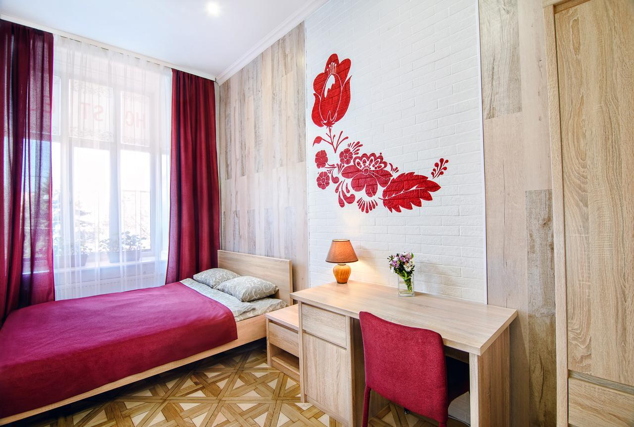 Cossacks Hostel Lviv Bagian luar foto